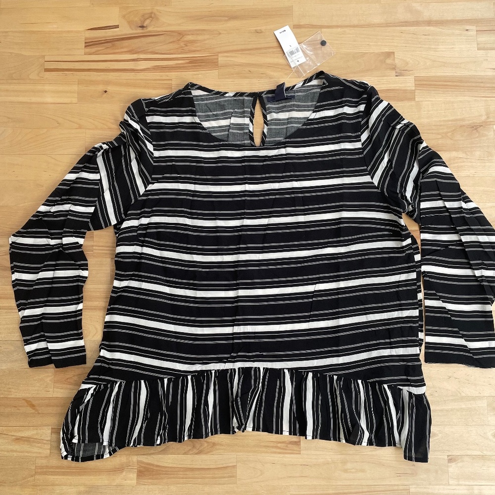 NWT Gap Blouse
